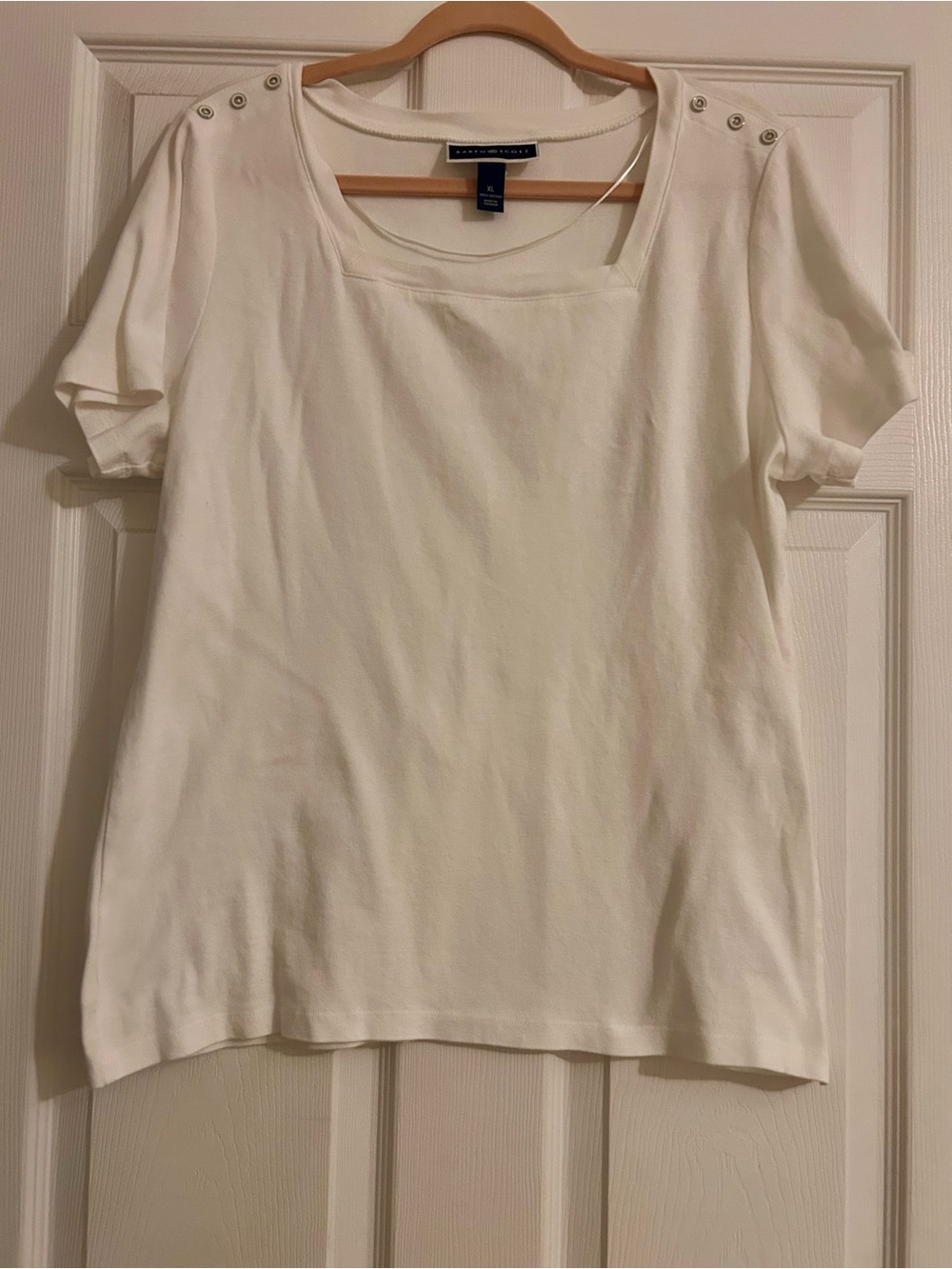 Karen Scott White Short Sleeve Square Neck Top with Shoulder Buttons